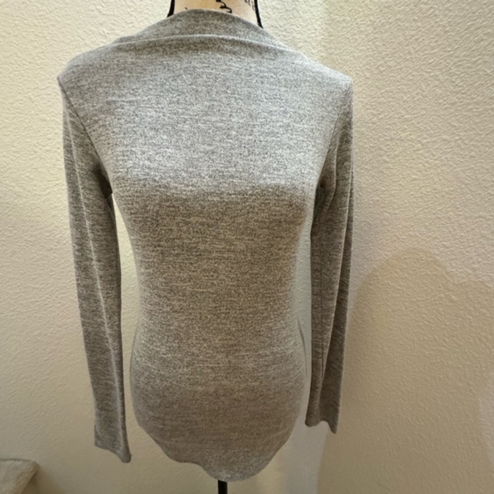 Re/Done Small Gray Top